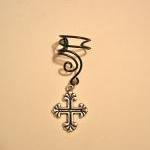 Ear Cuff with antiqued silv..